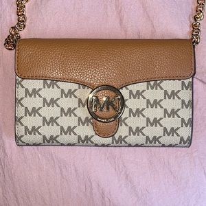 Michael Kors Crossbody